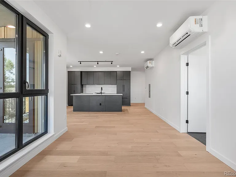 1601 Park Ave #307 — Photo 12