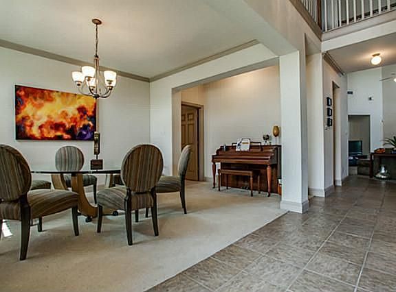 4th image of 2202 Landoine Ln