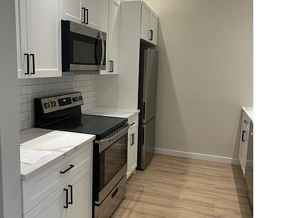 2nd image of 4118-20 Lancaster Ave #407