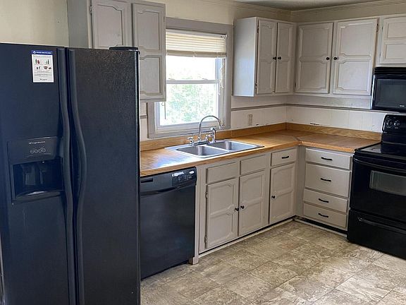 5th image of 407 Meadow Park