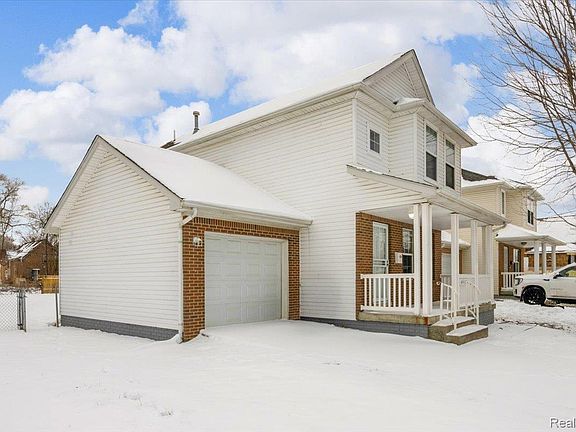 2nd image of 4935 28th St