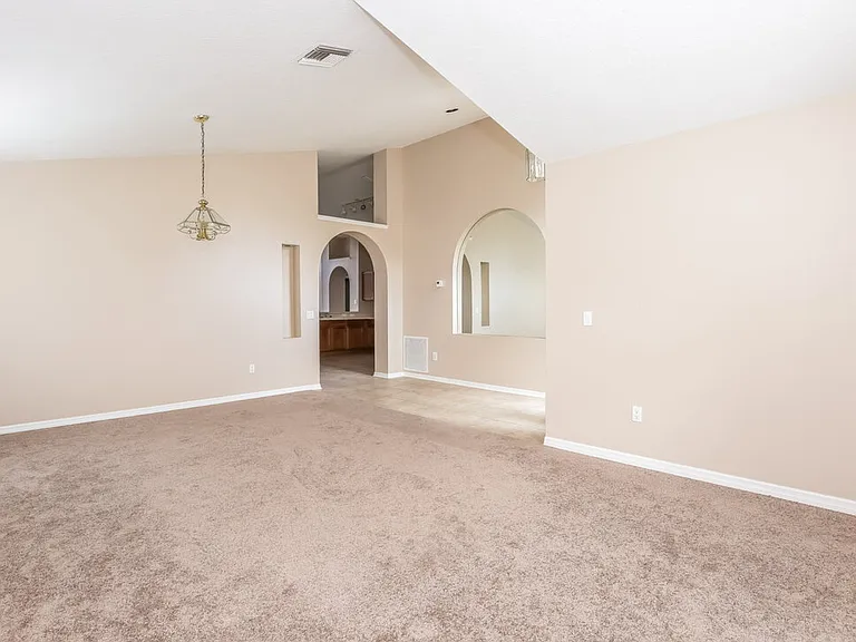8606 Baneberry Ct — Photo 5
