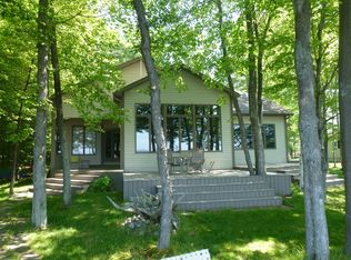 5125 N Huntington Cv, Ludington, MI 49431