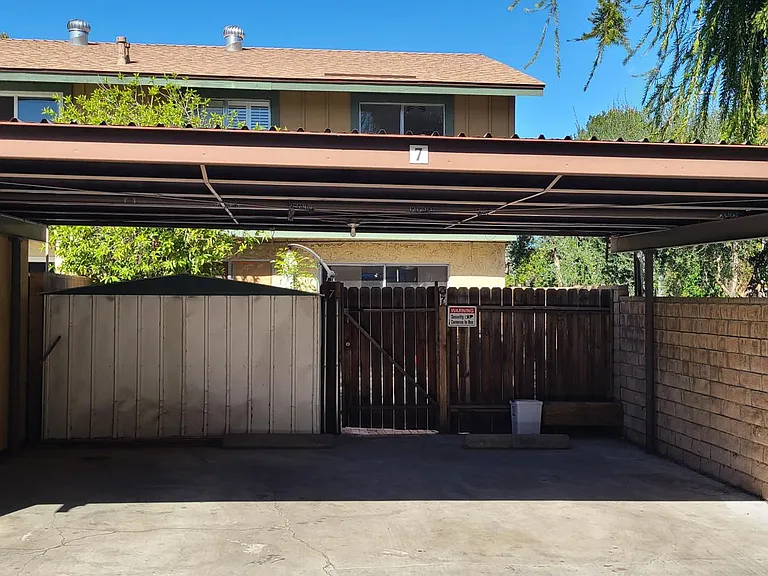 6621 Wilbur Ave #7 — Photo 15