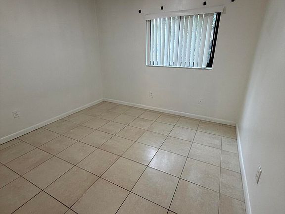 4th image of 3700 N 56th Ave APT 1008