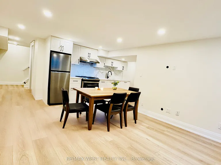 2 Wichey Rd #BASEMENT — Photo 7
