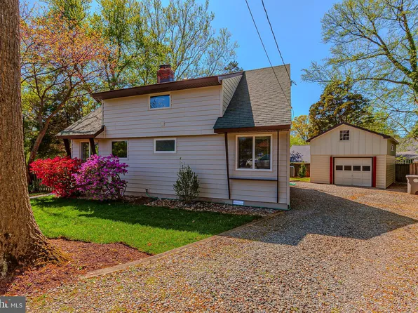 4 Cedar Ct, Rockville, MD 20851