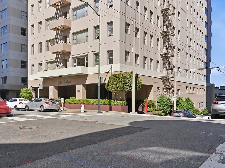 1310 Jones Street — Photo 27