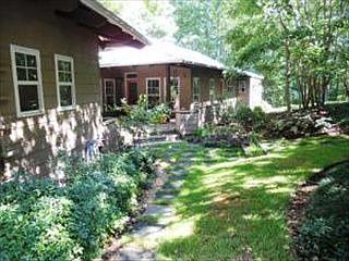 1st image of 1173 Mockingbird Ln