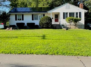 10 Graham Rd, Windsor, CT 06095