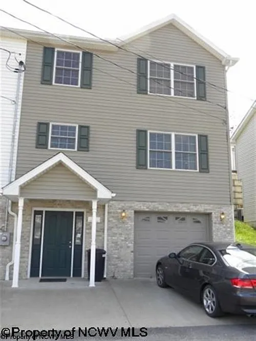 840 Quadrilla St photo 1