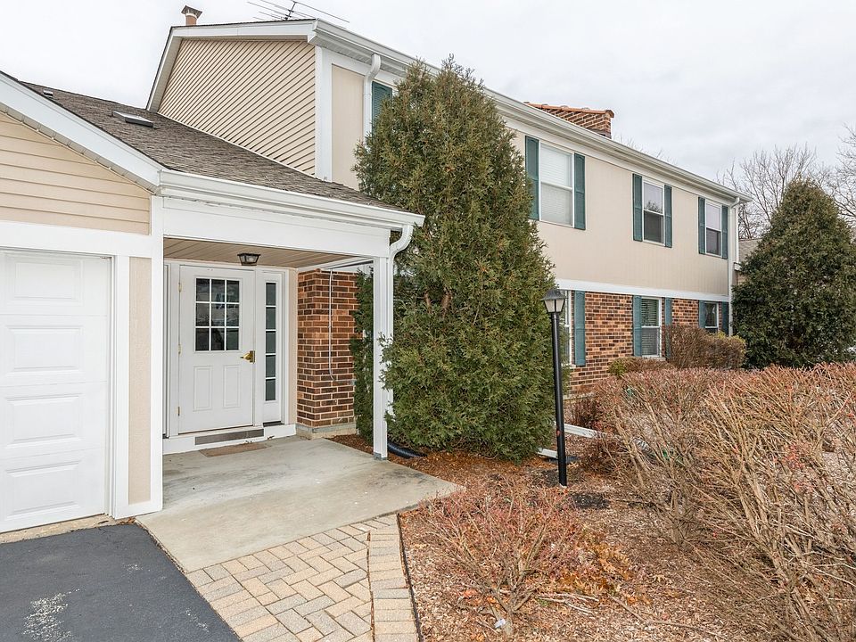 1st image of 639 N Deer Run Dr #639