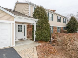 639 N Deer Run Dr #639, Palatine, IL 60067