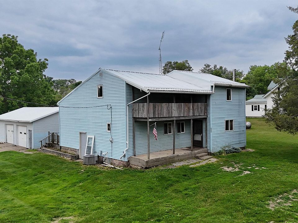 1st image of 8595 E Metz Rd
