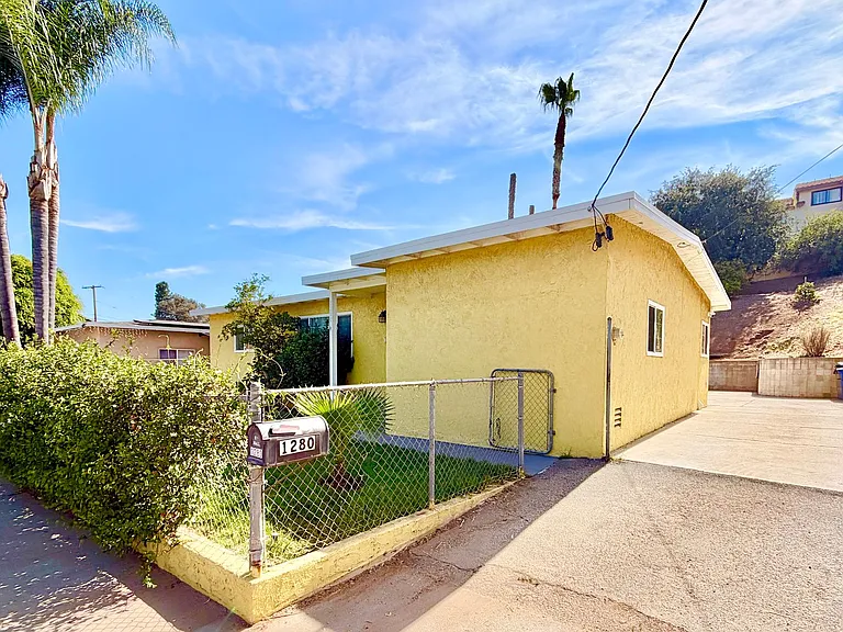 1280 Alturas Rd — Photo 35