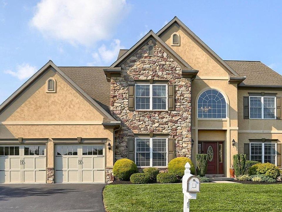 1st image of 104 Scenic Ridge Dr