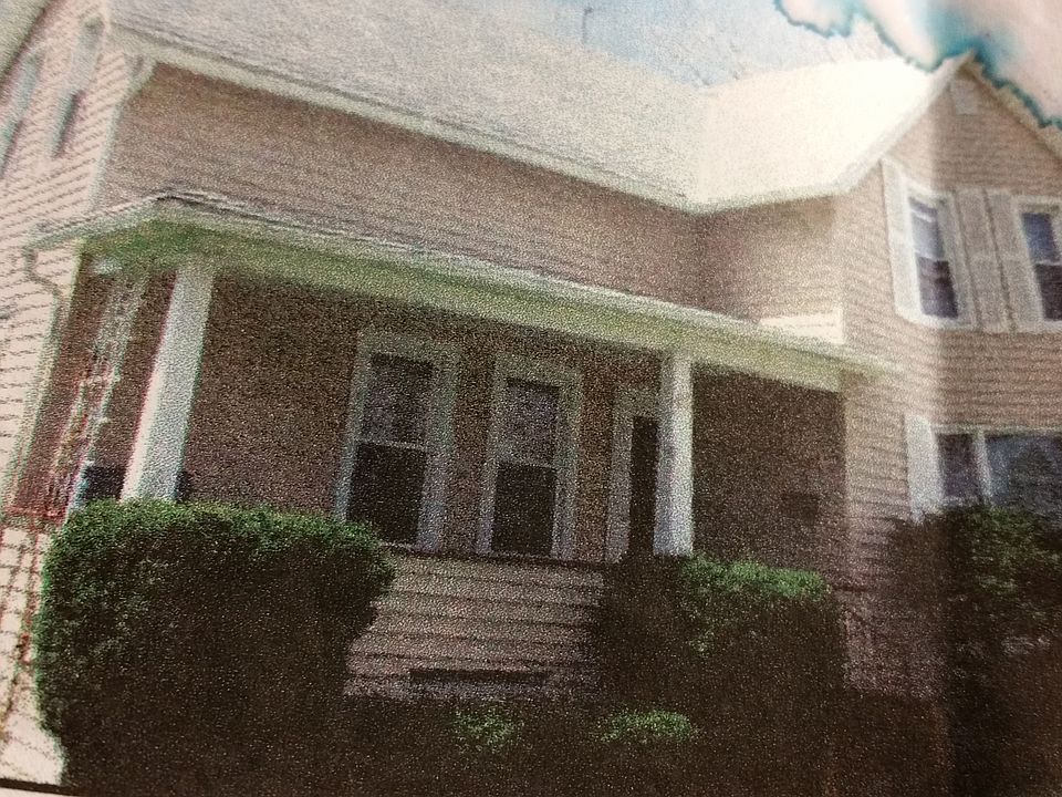 1st image of 41 Armadillo St