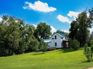 442 3rd St, Decatur, AR 72722