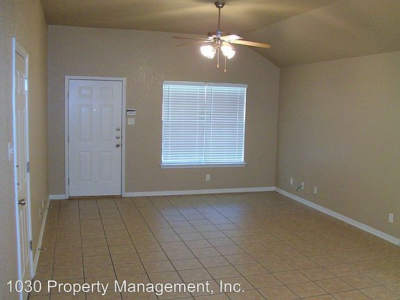 2nd image of 4907 Heather Ln APT A