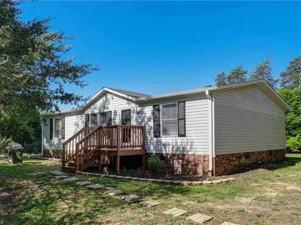 180 Kirk Ln, Madison, NC 27025