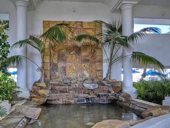 Front entryway when you walk in