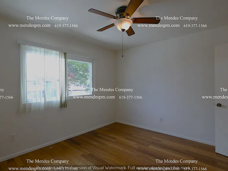 4432-4438 Mentone St — Photo 10