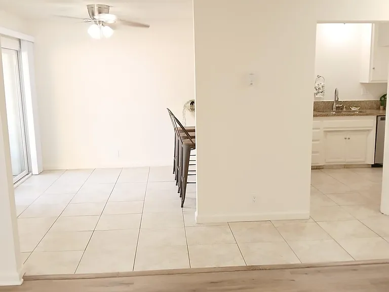 Eastbluff Townhomes — Photo 5