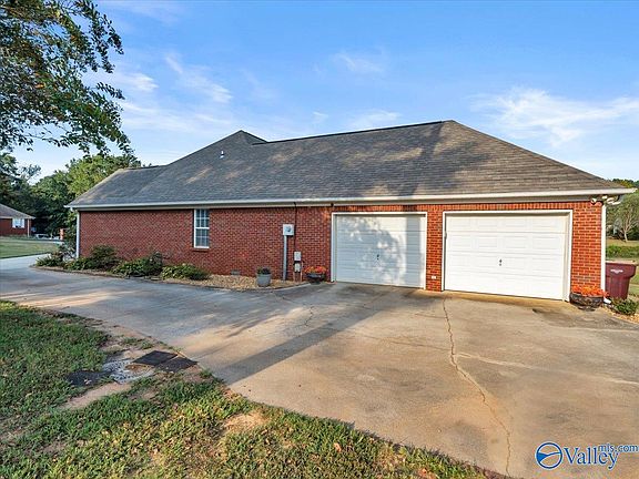5th image of 24991 Blossom Ln