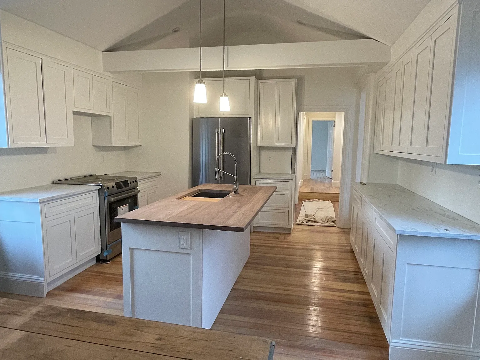 3 bed, 1200 sqft, $3,750 — Photo 4