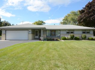 4865 S Langlade Dr, New Berlin, WI 53151