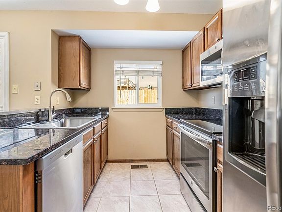 3rd image of 6101 W 112th Pl