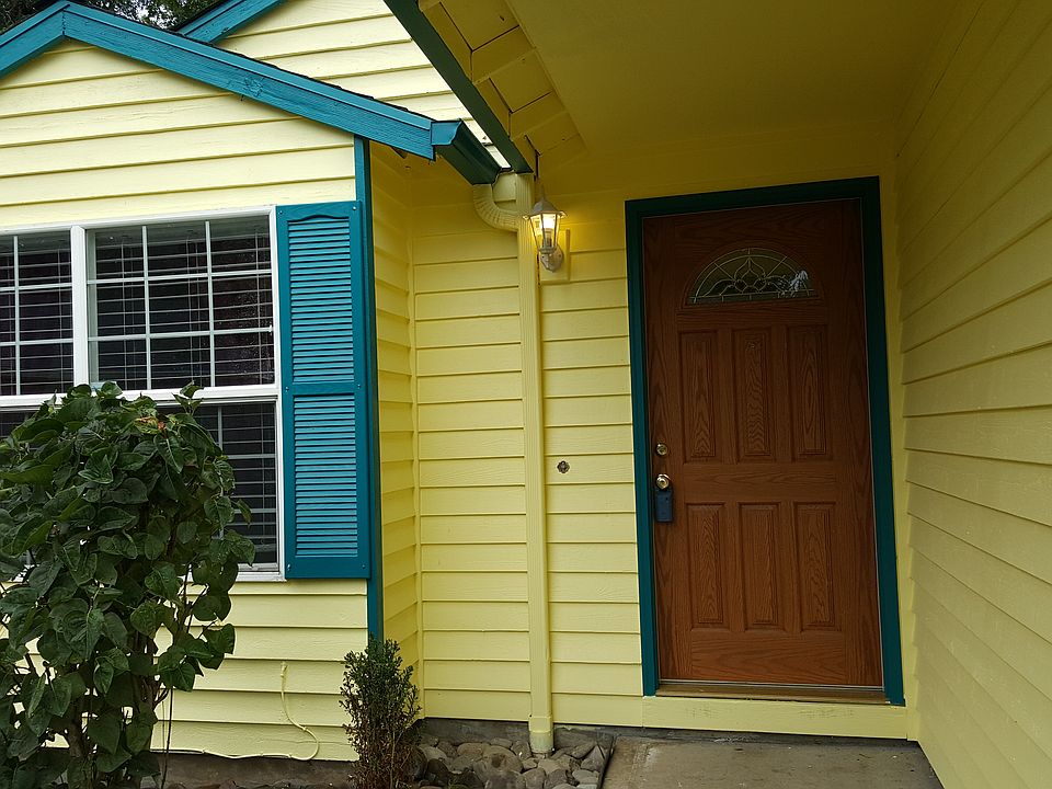 1st image of 905 Sagrada Cir N