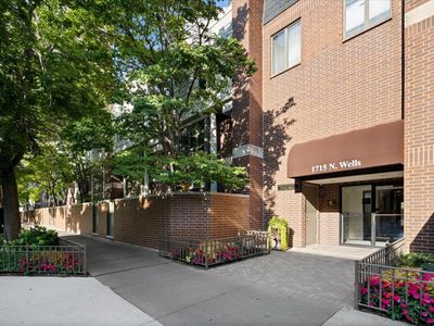 (Undisclosed Address), Chicago, IL, 60614