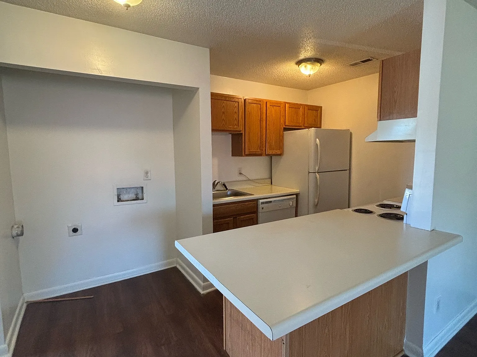 6403 Starbrook Drive UNIT 8 - 1 — Photo 2