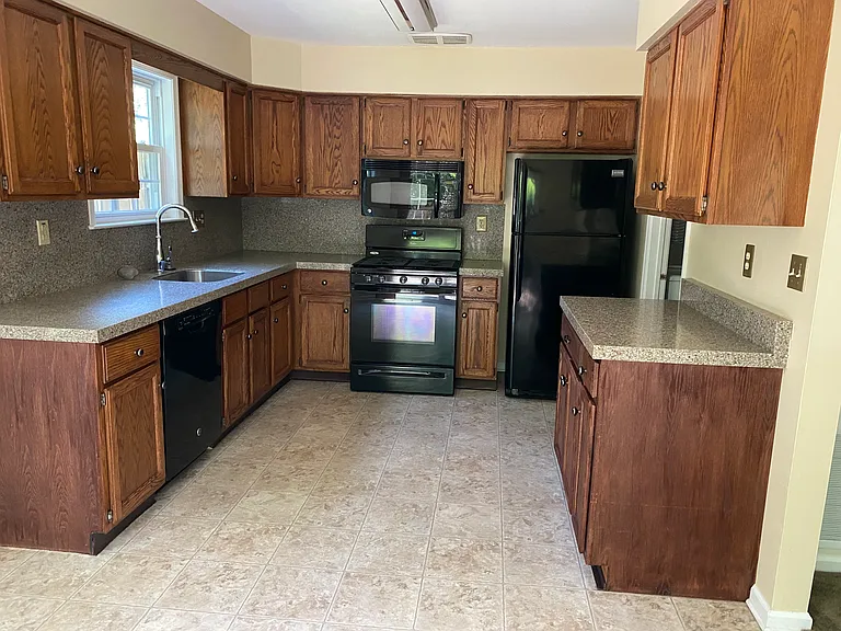 1 Aster Way — Photo 18