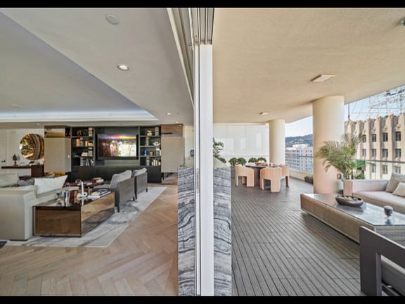 4th image of 6250 Hollywood Blvd Unit 14A