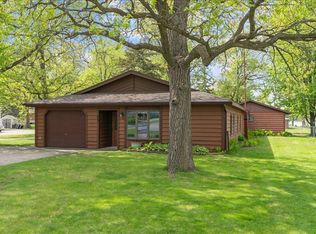 605 Chinook Ave SW, Avon, MN 56310