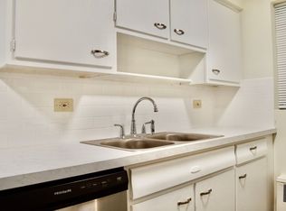 Brown Street Apartments LLC, Des Plaines, IL 60016