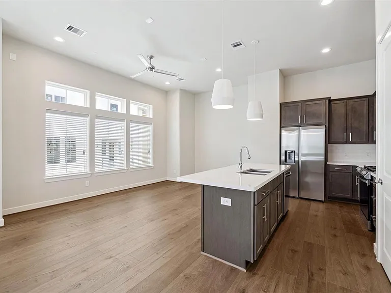 6304 Brighton Oaks Ln — Photo 4