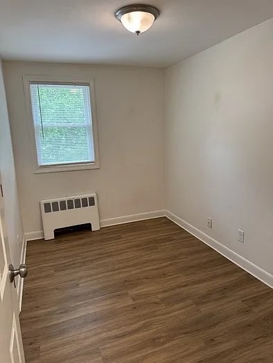 27 Evergreen Ave — Photo 9