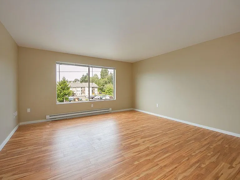 11300 5th Ave NE #2 — Photo 3