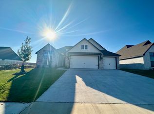 12402 S Lakewood Ave, Bixby, OK 74008