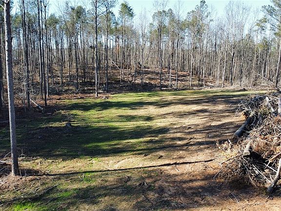 3rd image of 1 County Road 83