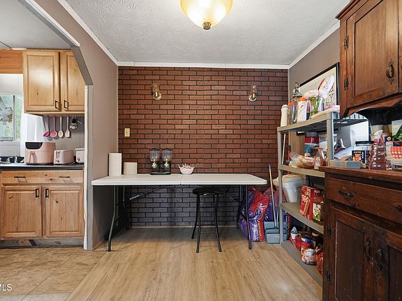 5th image of 345 Virgil Ave