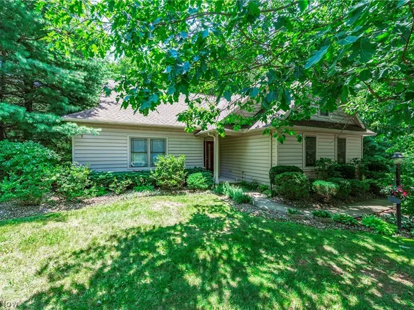 111 Cliffside Dr, Wakeman, OH 44889