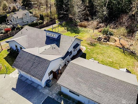2nd image of 10304 56th St SE