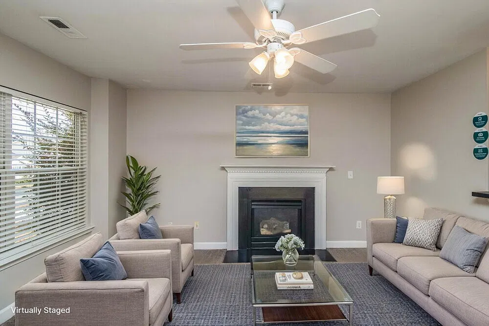 3 bed, 2.5 bath, 1351 sqft, $1,770 — Photo 4
