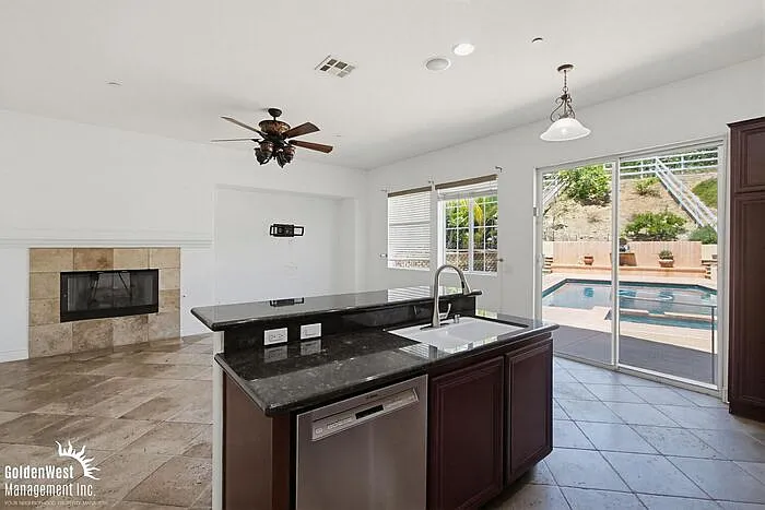 637 Oak Glade Dr — Photo 7