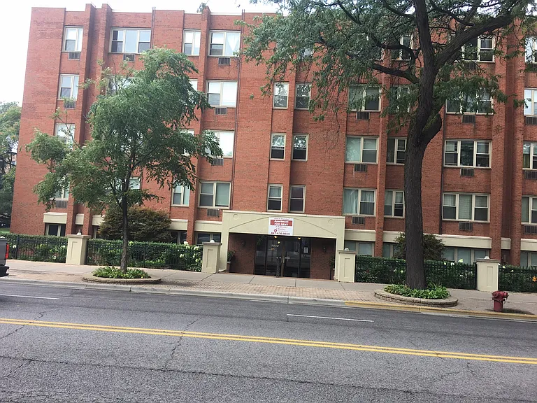 6000 N Sheridan Rd — Photo 18
