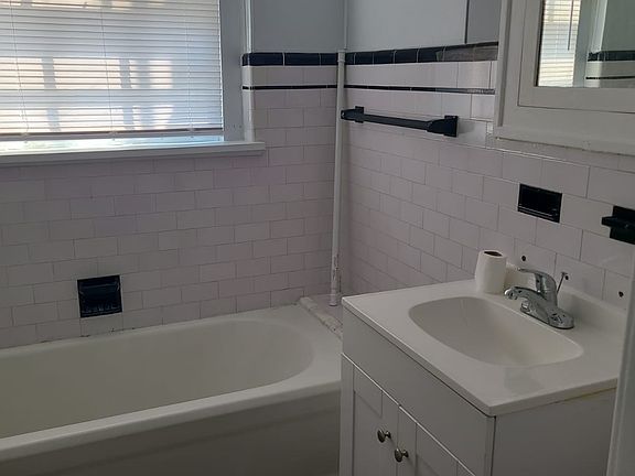 5th image of 605 S Lexington Ave #17167901